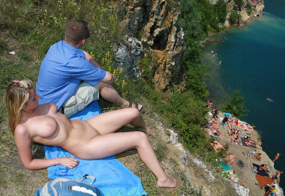 5238796-excursion-to-the-mountains