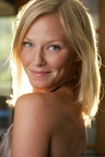 Kelli-Giddish-awesome-pics